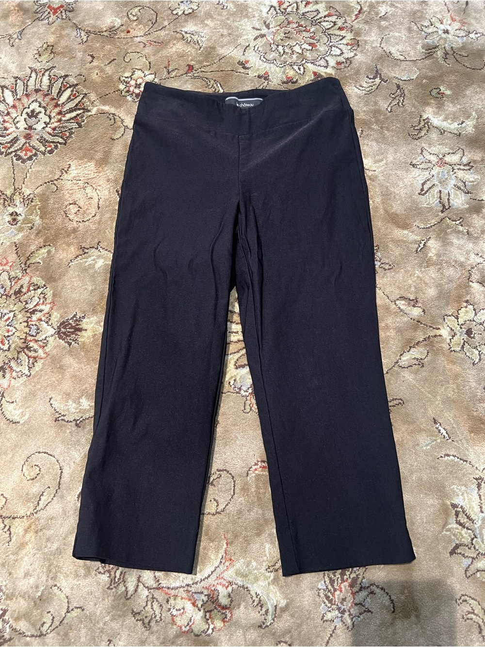 Le Château black capris size 00